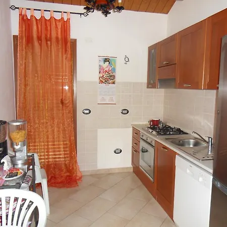 فندق مبيت وإفطار La Piccola Oasi 1 E 2 رافيننا
