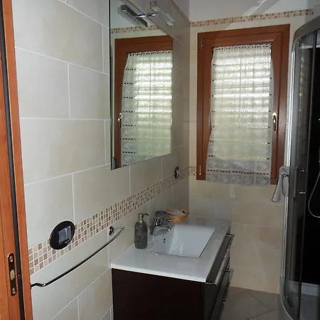 فندق مبيت وإفطار La Piccola Oasi 1 E 2