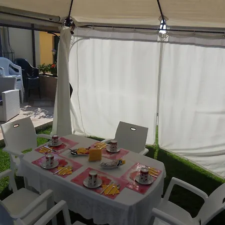 La Piccola Oasi 1 E 2 رافيننا